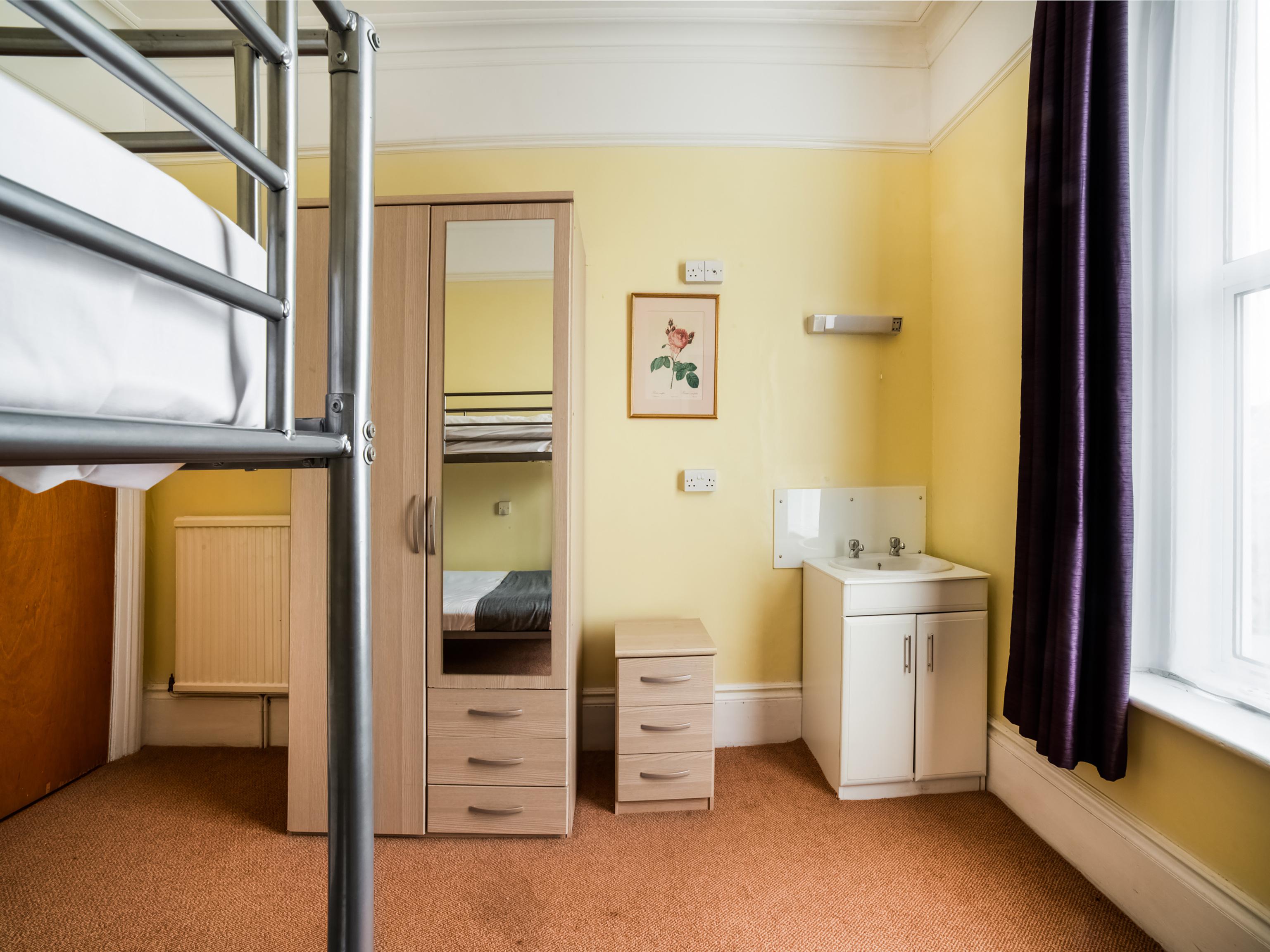 Oyo Eagle House Hotel, St Leonards Hotel Hastings