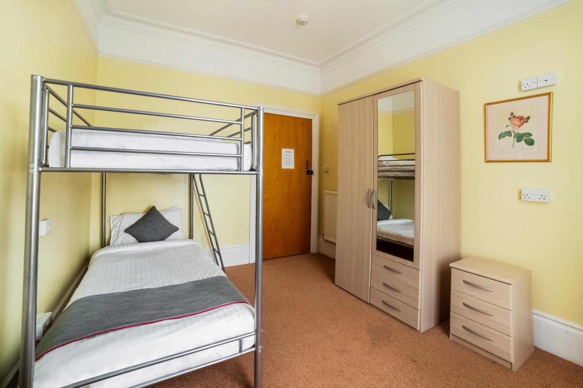 Oyo Eagle House Hotel, St Leonards 3*