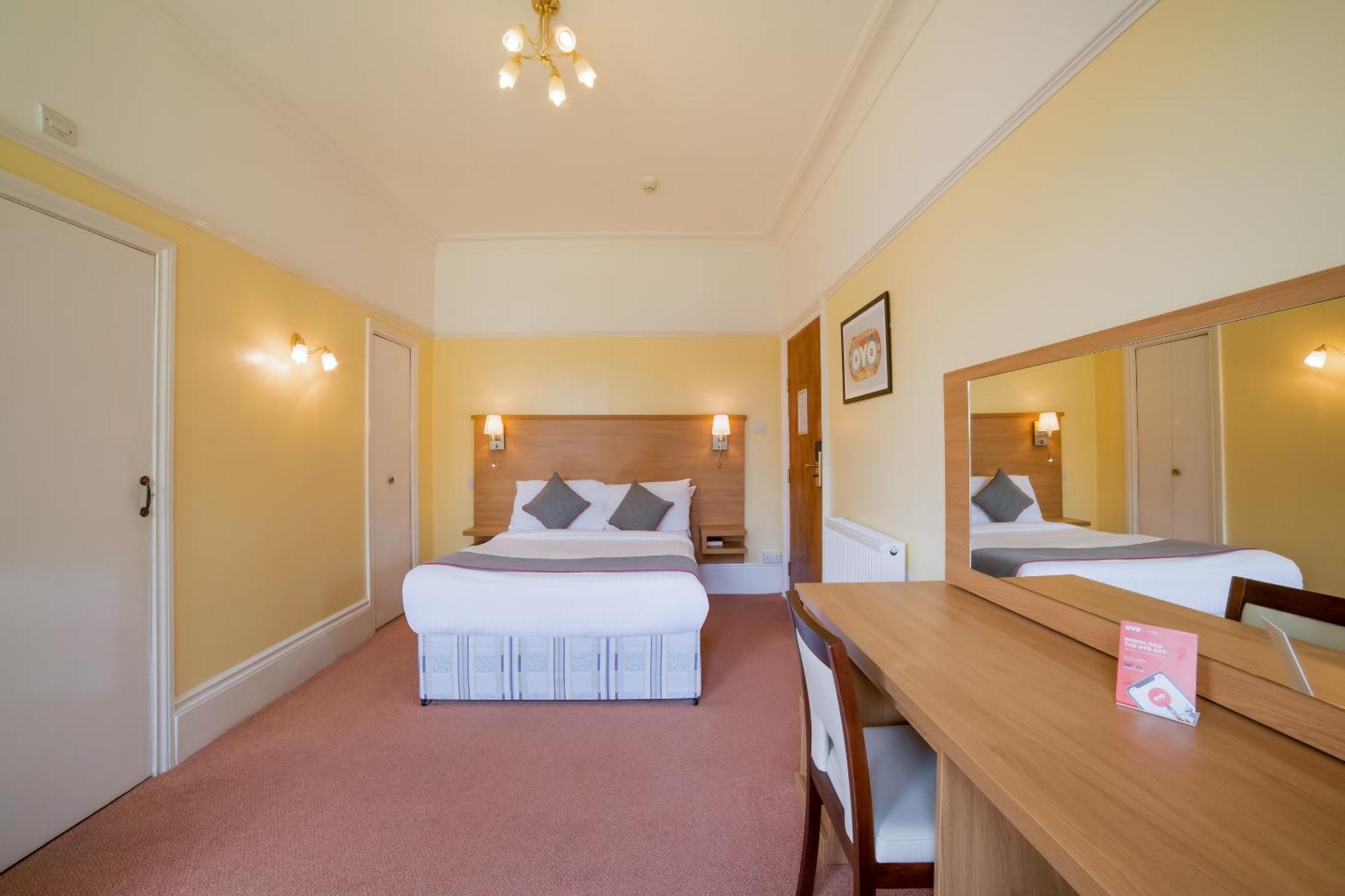 Oyo Eagle House Hotel, St Leonards 3* Hastings