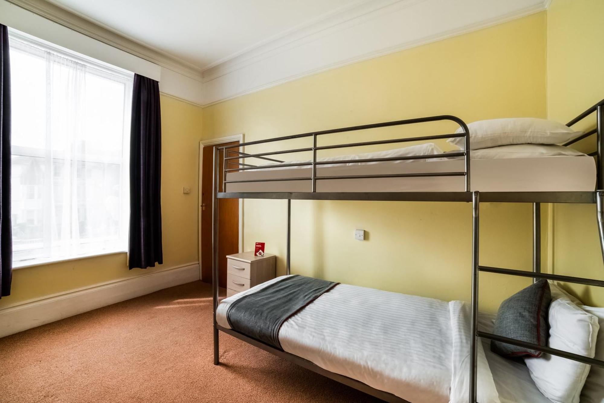 Hotel Oyo Eagle House Hotel, St Leonards 3*