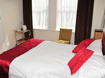 Hotel Oyo Eagle House Hotel, Hastings 3*