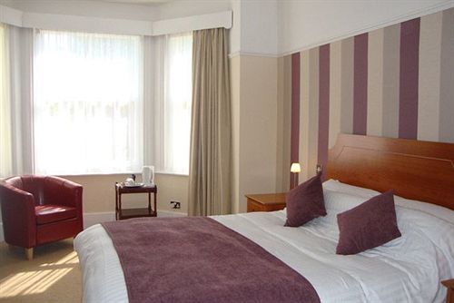 Oyo Eagle House Hotel, St Leonards